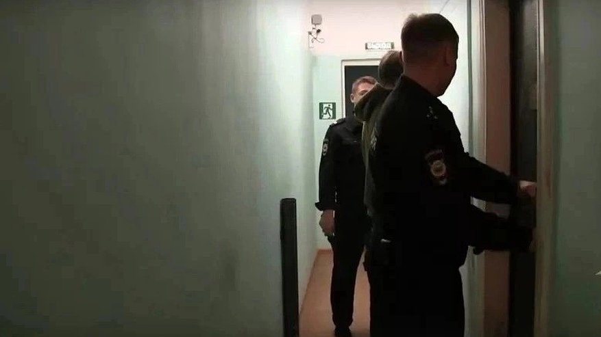 Главная картинка новости: Костромские полицейские вычислили и задержали алтайского афериста