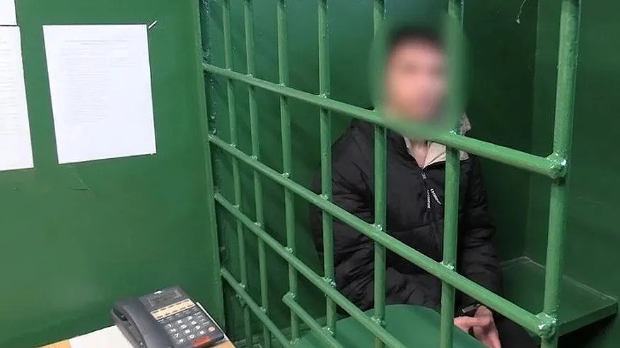 Главная картинка новости: Схватил за горло и угрожал убить: костромич пытался убить женщину