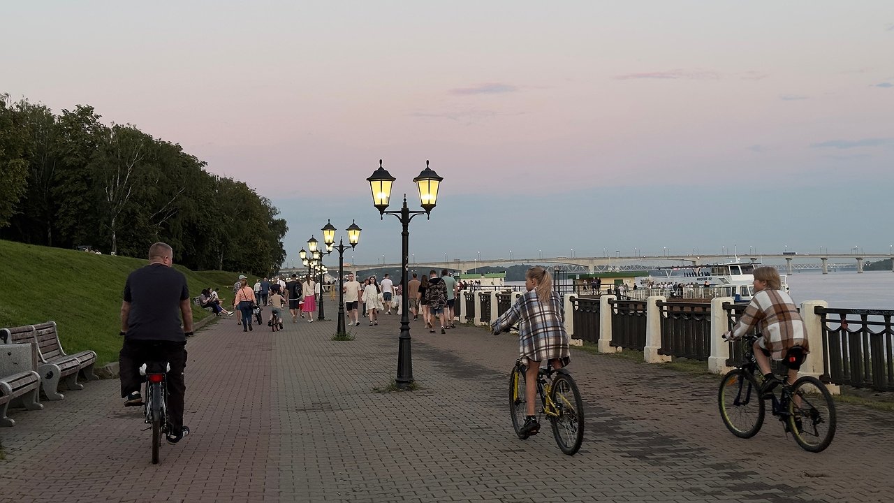 Главная картинка новости: Жаркая зима, аномальная весна и такое же лето? Вильфанд дал неожиданный прогноз на июнь, июль и август 2025