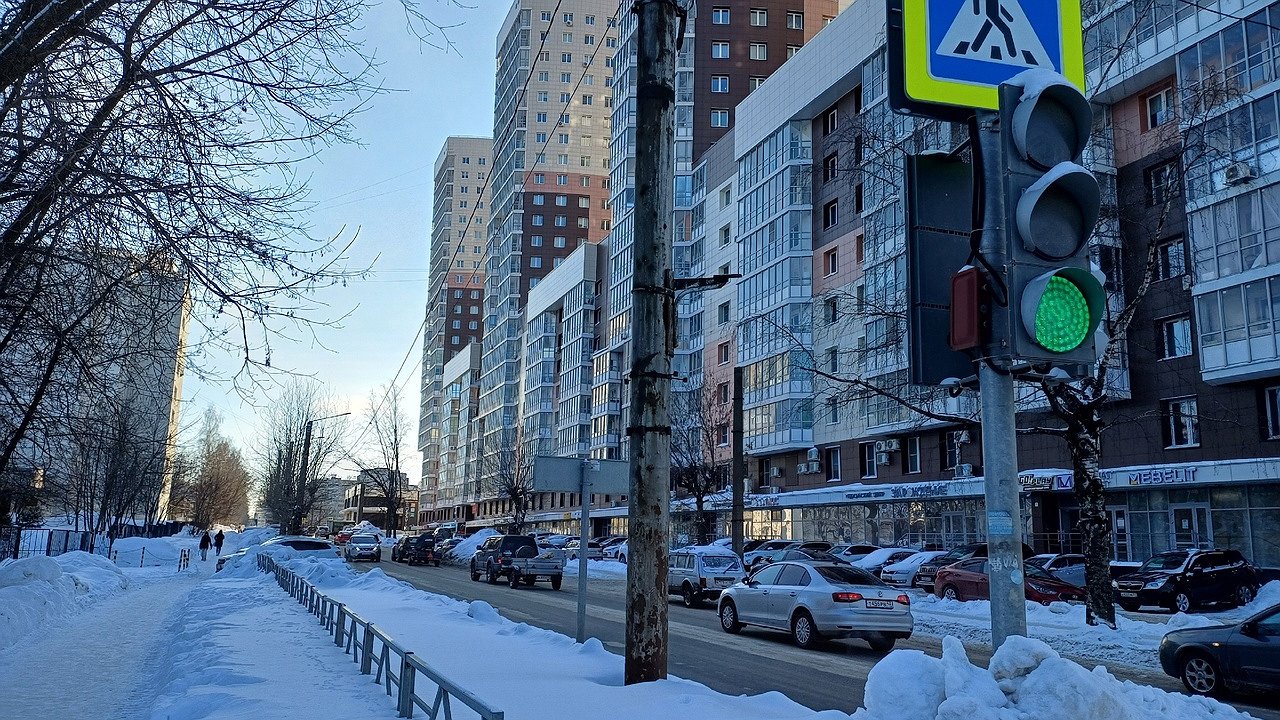 Главная картинка новости: На перекрестке улицы Пушкина и проспекта Мира в Костроме установят новые светофоры