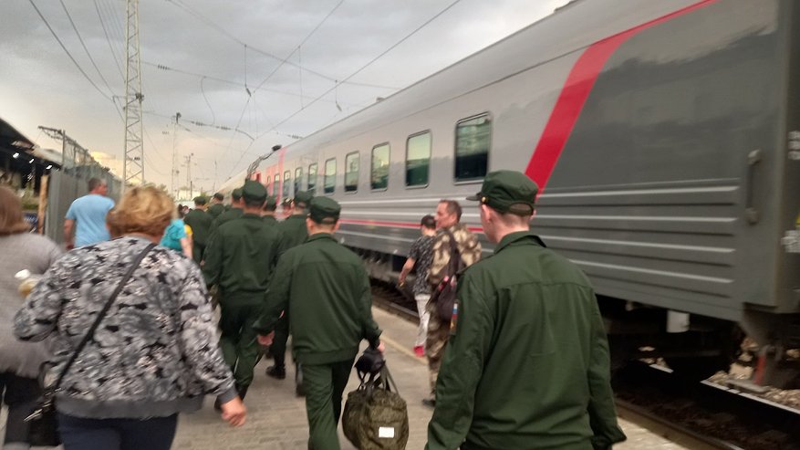 Главная картинка новости: В России с апреля изменятся правила призыва в армию