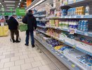 Подкрашенная мелом водичка: в Росконтроле назвали марки молока, которые лучше не брать даже по акции