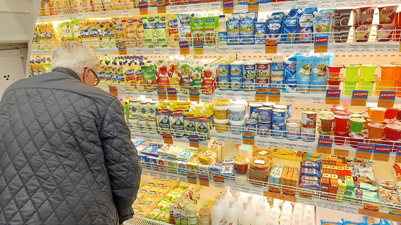 Главная картинка новости: Одна "пальма" и дрожжи, 0% молока: в Роскачестве назвали худшую сметану - не берите ее даже со скидкой 90%