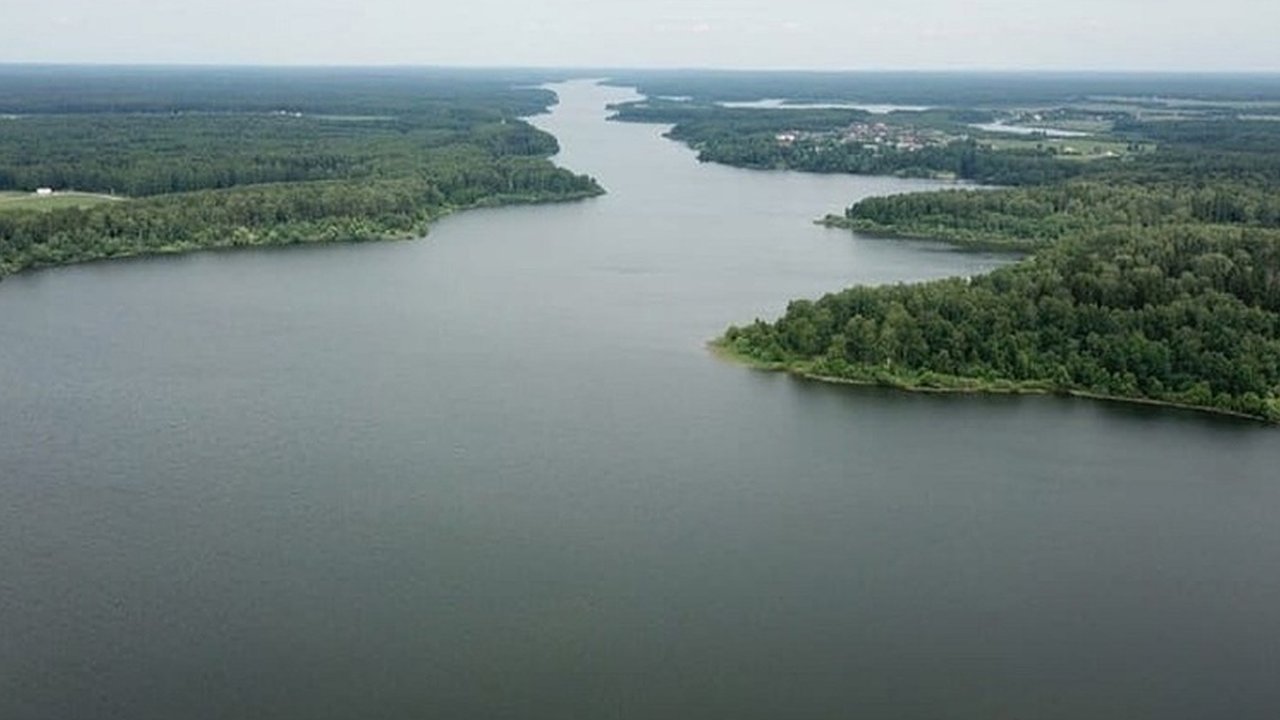 Главная картинка новости: Уровень воды в костромской Волге вернулся к нормативу