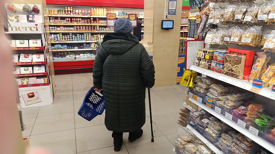 Главная картинка новости: Указ одобрен и подписан: всем пенсионерам, у которых есть дети и внуки, положена щедрая доплата к пенсии весной