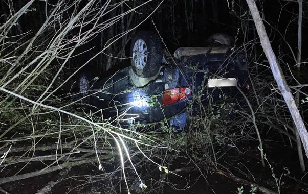 Под Нерехтой пьяный водитель съехал в кювет и перевернулся