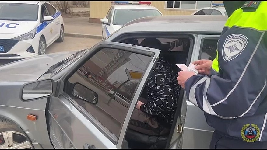 Главная картинка новости: С 5 мая выехавшим за город на авто будут аннулировать права: водителей ждет новый сюрприз