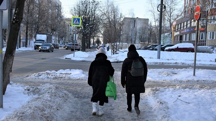 Главная картинка новости: Пенсионный возраст повышают на 3 года: неприятный сюрприз для пожилых уже с 12 мая