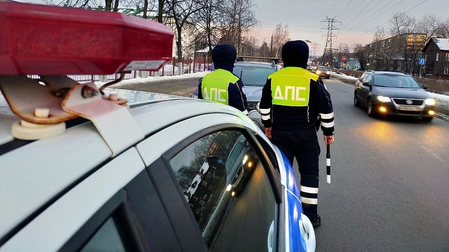 Главная картинка новости: Теперь детей нельзя перевозить в машине? ГАИ подготовили водителям штрафы - 3 000 рублей придется отдать на месте