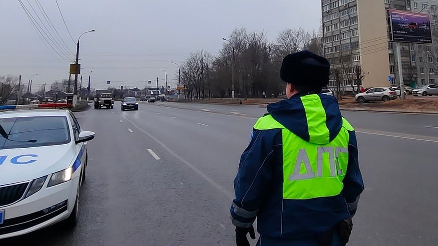 Главная картинка новости: Что необходимо ответить инспектору ДПС, когда он требует показать медицинскую аптечку, огнетушитель?