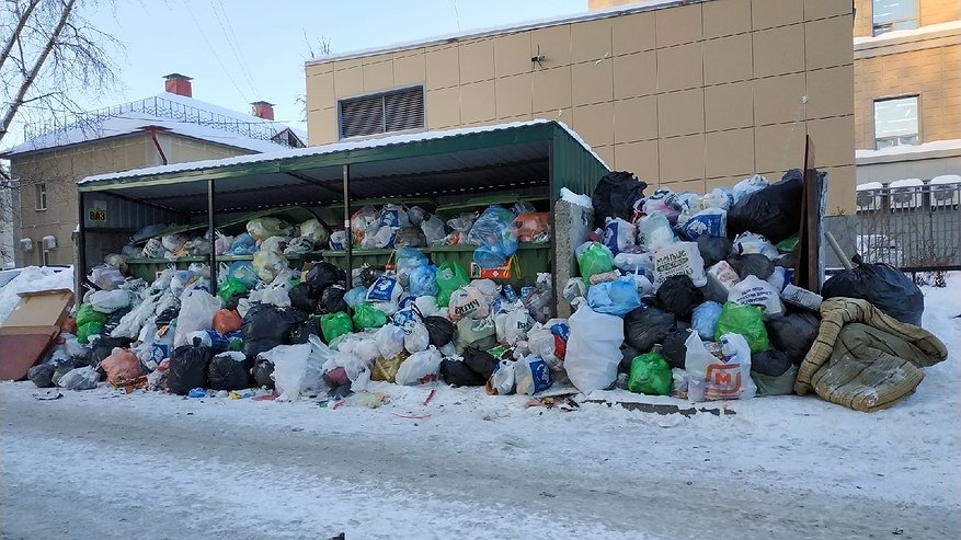 Главная картинка новости: Всех, кто выкидывает мусор, ждет неожиданный сюрприз: с 15 мая всё будет по-другому — правила ЖКХ не узнать