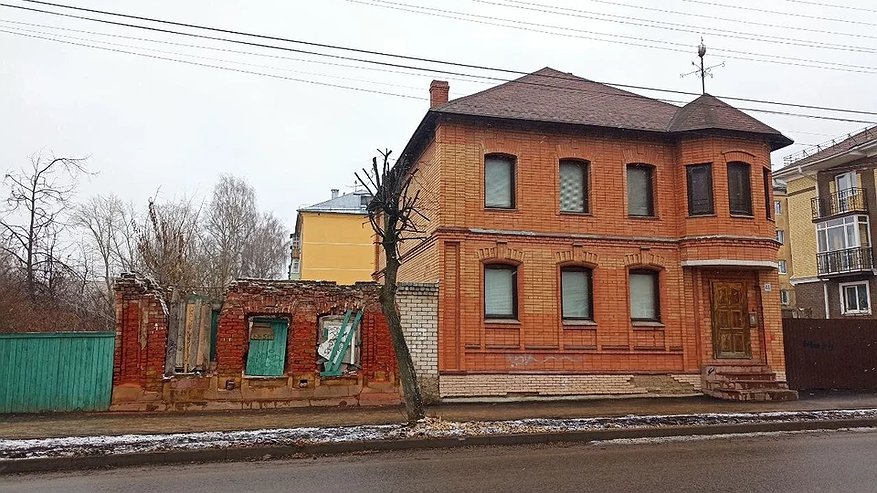 Главная картинка новости: В Костроме пытаются сохранить ассиметричный дом