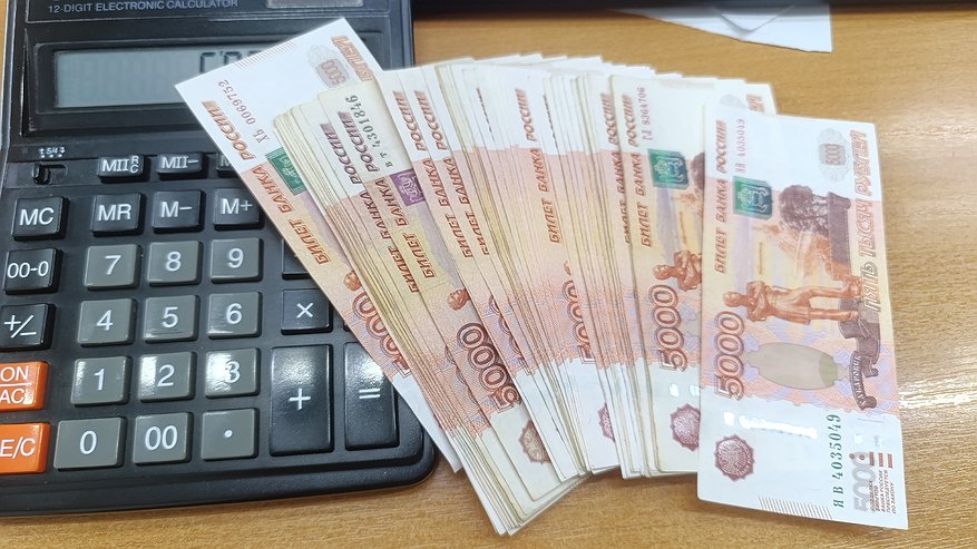 Главная картинка новости: Пенсионерам с 22 мая зачислят на карты выплаты за 2018-2024 годы: кому ждать денег