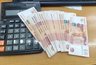 Миниатюра новости: Пенсионерам с 22 мая зачислят на карты выплаты за 2018-2024 годы: кому ждать денег