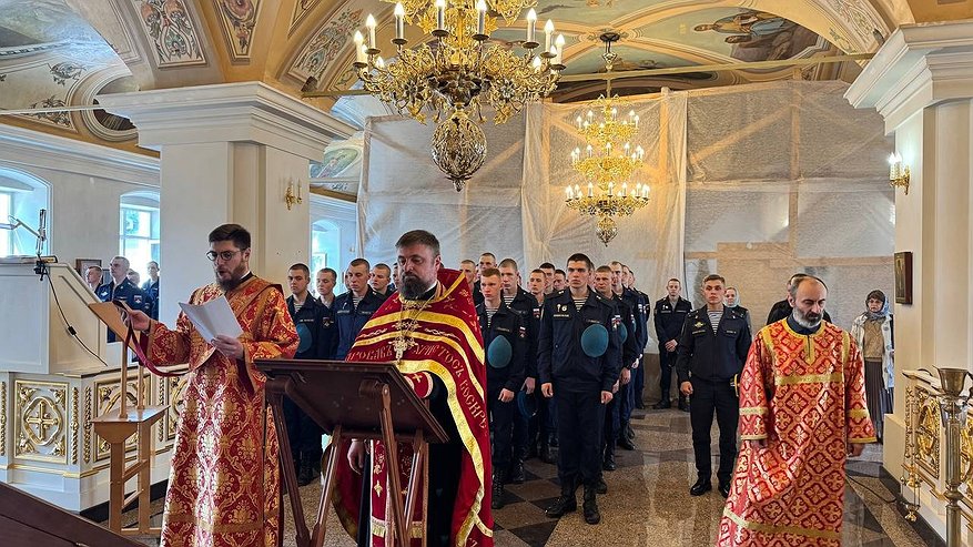 Главная картинка новости: В Ильинский храм Костромы привезли икону из главного храма ВДВ