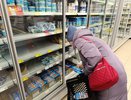 Кассир из "Пятерочки" раскрыла секрет, почему они сами взвешивают фрукты на кассе: запомните на всю жизнь