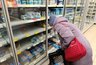 Миниатюра новости: Кассир из "Пятерочки" раскрыла секрет, почему они сами взвешивают фрукты на кассе: запомните на всю жизнь