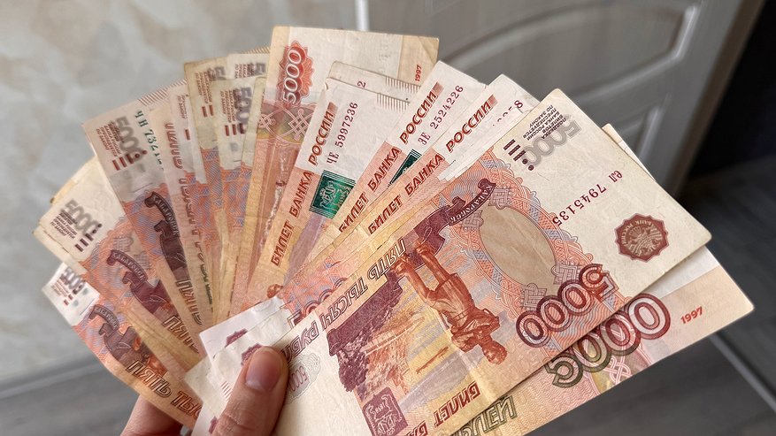 Главная картинка новости: По 10 тысяч рублей отдельно от пенсии в июне. В России обрадовали всех пенсионеров