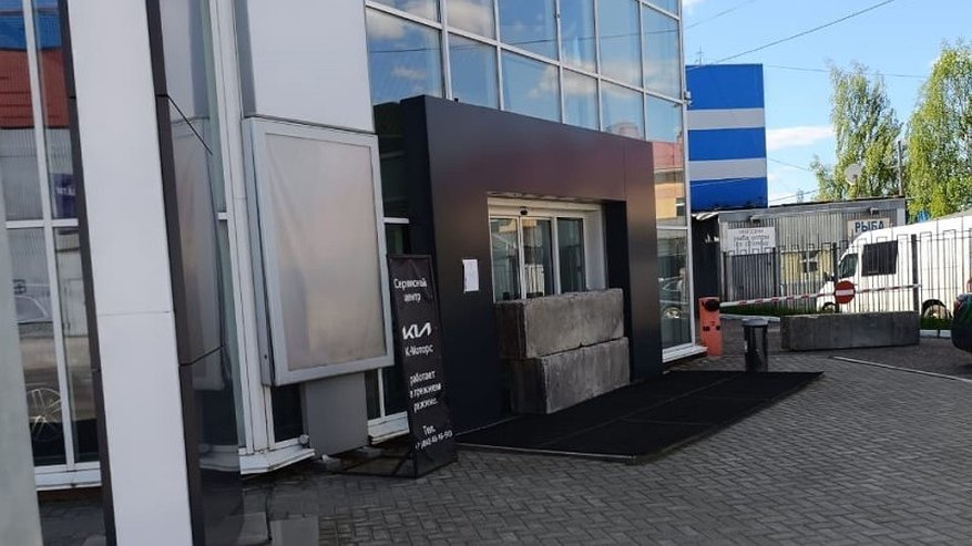 Главная картинка новости: Попытка рейдерского захвата: работу автосалона Changan в Костроме парализовал один из собственников здания