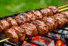 Миниатюра новости: «Самый вкусный»: доктор Мясников назвал идеальное мясо для шашлыка - не свинина и не курица