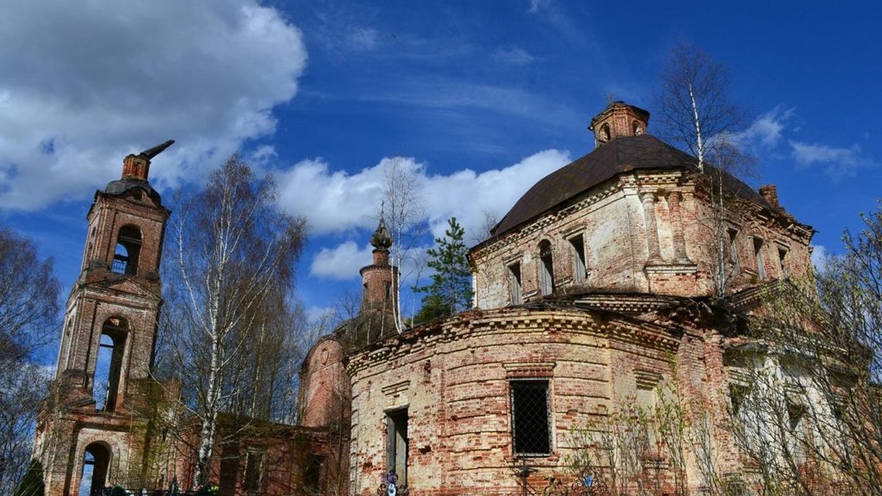 Главная картинка новости: В Галичском районе восстановят две церкви