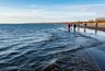 Миниатюра новости: "Даже бесплатно туда носа не суну, море просто ледяное": туристка рассказала о самом отвратительном отдыхе в ее жизни
