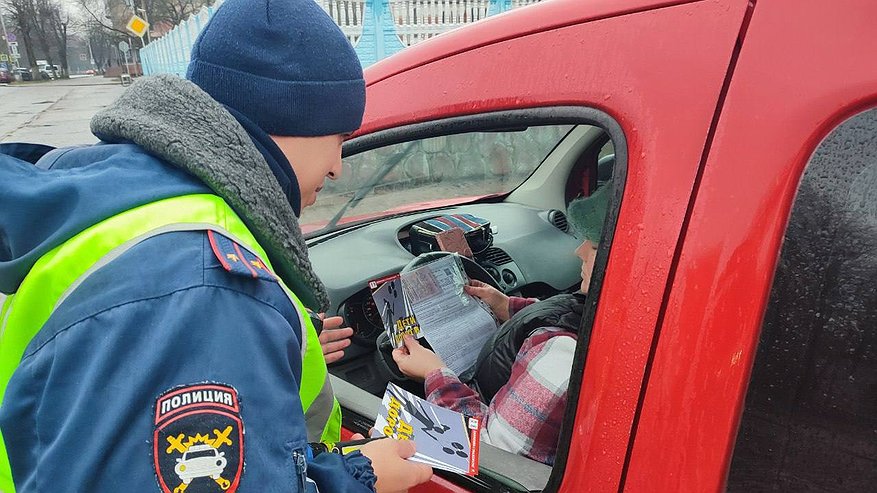 Главная картинка новости: Водителей будут нещадно штрафовать на 15 000 рублей, если увидят это: ГАИ не пропустят ни одного нарушителя