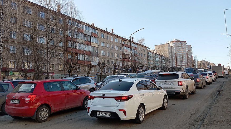 Главная картинка новости: С 1 июня обязательно должно быть в каждом авто: вот зачем каждый водитель теперь обязан возить в салоне белое полотенце