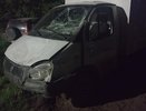 В Костромской области "Нива" с 42-летним водителем опрокинулась на грузовик