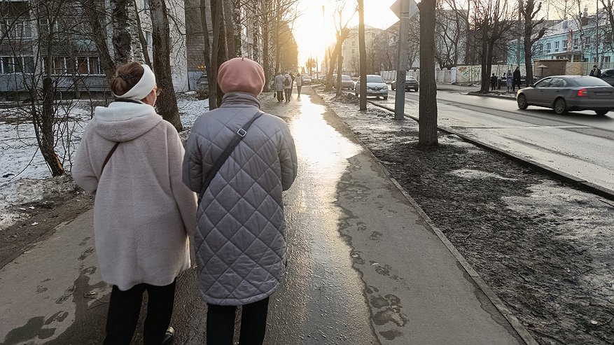 Главная картинка новости: Названы 5 простых фраз, выдающие высокий интеллект: что говорят умные люди