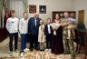 Миниатюра новости: Губернатор Костромской области вручил медаль "Родительская слава" многодетной семье военнослужащего