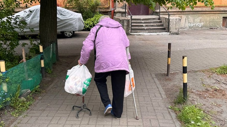 Главная картинка новости: Пенсионеры ликуют: они освобождаются от платы за капремонт и вывоз мусора - однако есть важные нюансы