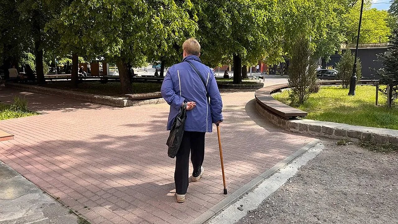 Главная картинка новости: Костромичам объяснили, кому повысят пенсии этим летом