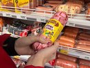 "Там одно чистое мясо - можете смело покупать в магазине": эксперты Роскачества назвали лучшие марки колбас