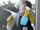 Никаких газет и уксуса: вот какие трюки с окнами работают по-настоящему, блестят круглый год и мыть не надо