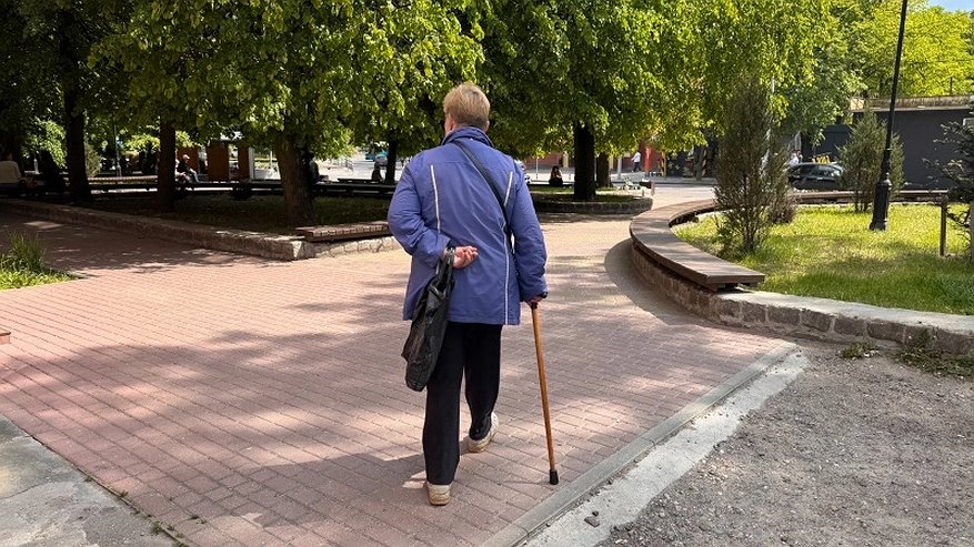 Главная картинка новости: Пенсионерам старше 70 лет в 2025 году предусмотрено повышение пенсии