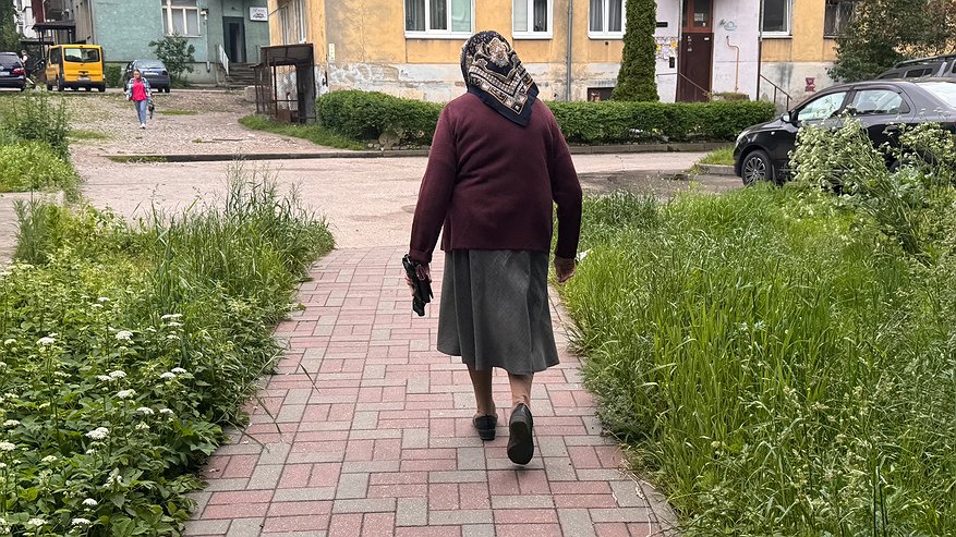 Главная картинка новости: Пенсионерам нужно обратиться за выплатой за неучтенный стаж. Выдают до 500 тысяч рублей в одни руки