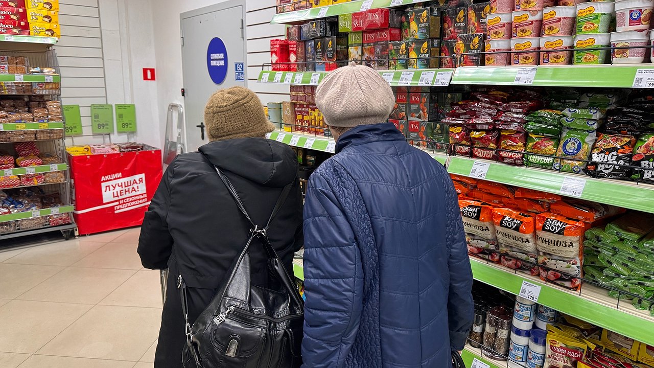 Главная картинка новости: Подруга-продавец посоветовала обходить 3 новые хитрые ловушки для покупателей в «Пятерочке»: будьте осторожны