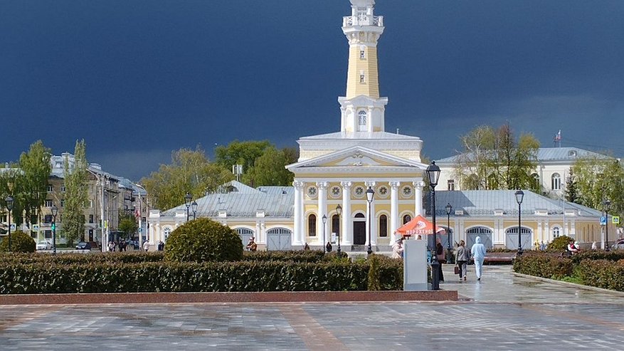 Главная картинка новости: Костромичей предупреждают о грозе и сильных порывах ветра