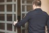 Миниатюра новости: Ударил мультитулом: в Костроме рецидивист напал на прохожего