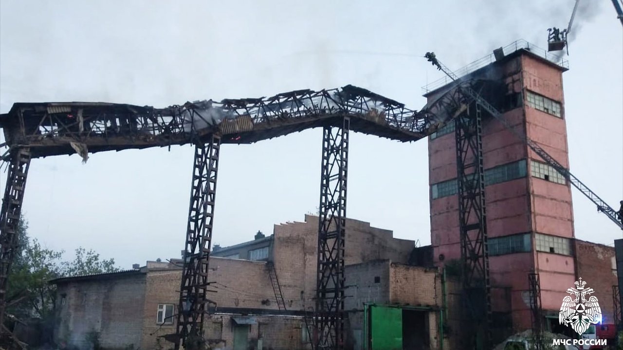 Главная картинка новости: В Костромской области при пожаре в частном доме погибла женщина