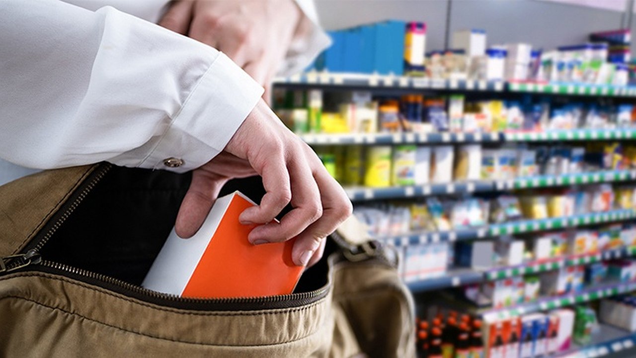 Главная картинка новости: В Костромской области женщина с онкологией получила необходимые лекарства после вмешательства прокуратуры