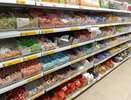 Бывшая сотрудница одного известного супермаркета рассказала почему нельзя никогда покупать конфеты на развес