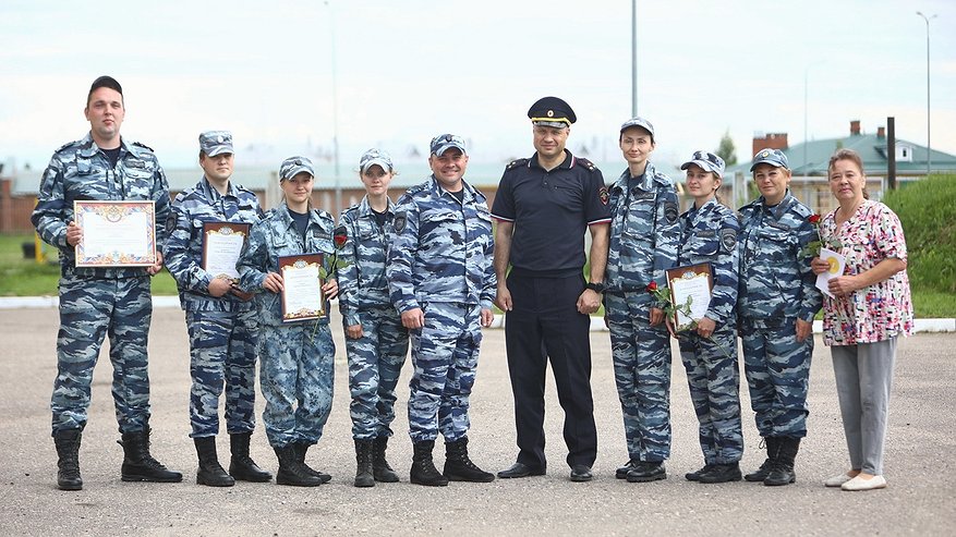 Главная картинка новости: 116 лет на страже порядка: костромские кинологи получили заслуженные награды
