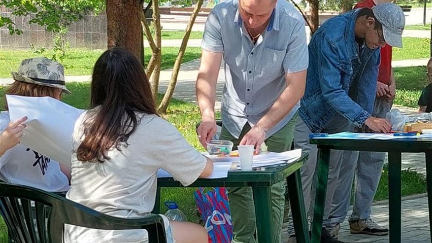 Главная картинка новости: В парках Костромы пройдут утренние зарядки и интеллектуальные игры (0+)