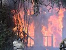 В Костромской области сгорел дом многодетной семьи: губернатор поручил помочь погорельцам