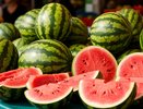 А нужно ли стучать? В Роскачестве объяснили, как выбрать самый вкусный и сладкий арбуз: есть несколько важных нюансов