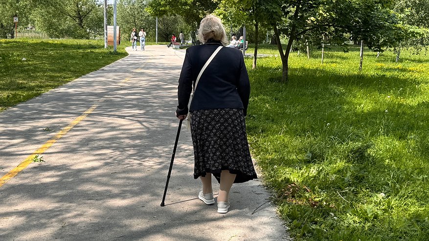Главная картинка новости: Указ готов. Пенсионеры, у которых пенсия меньше 32 577 рублей, получат приятную денежную выплату в июле