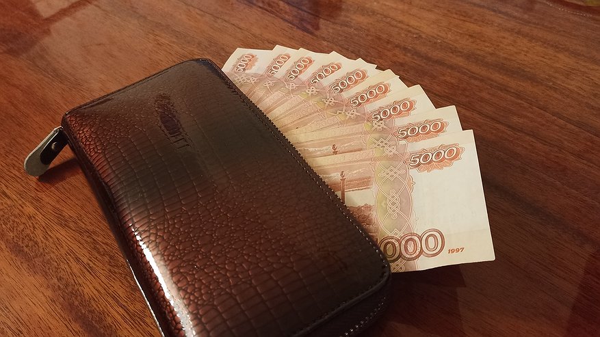Главная картинка новости: Пенсионерам увеличили выплаты на 2300 рублей: в СФР объяснили, каких категорий это коснулось