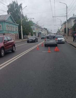 В центре Костромы ВАЗ сбил 13-летнюю девочку